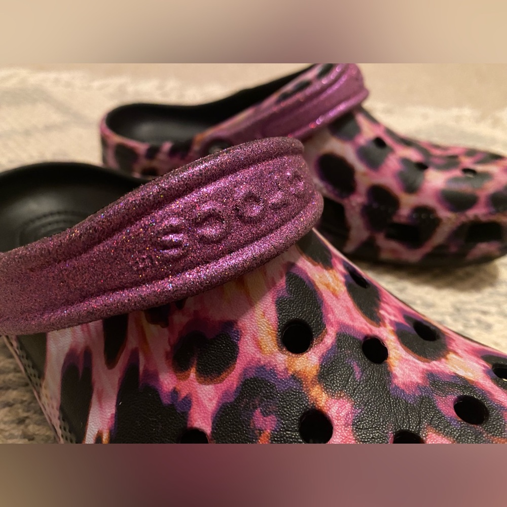 KIDS SIZE 4 - CROCS Purple Glitter Leopard-Print